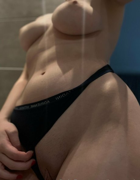 lenasonly 美しいモデル 画像