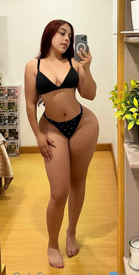 anazillap アダルトスター 写真