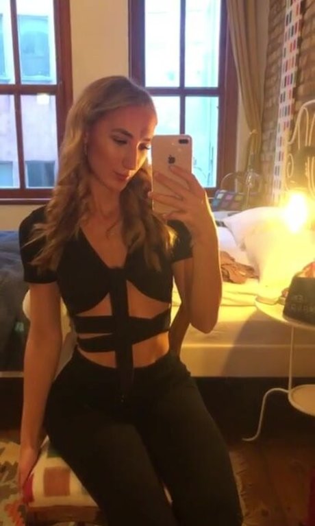 Haileyanderson ヌードモデル 画像