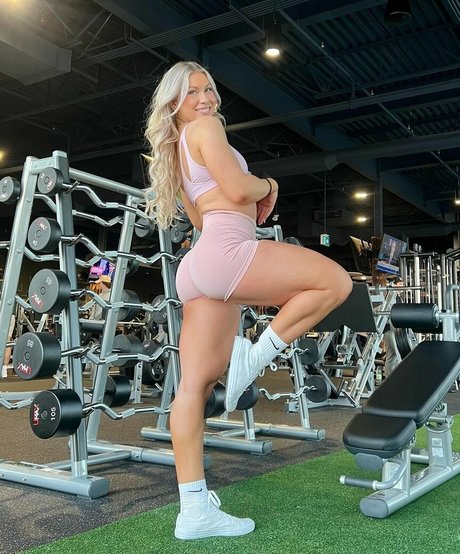 Kate Thomas スター xxx 画像