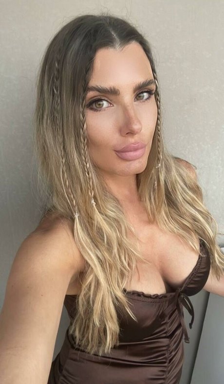 Alicia Hill 無料のスター 写真