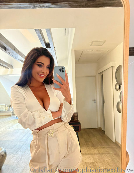 熟女の足オンリーファンズ ヌード 写真