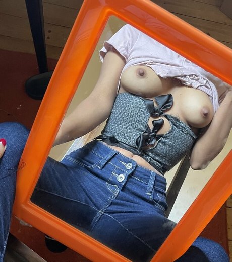 レズビアン乱交オンリーファンズ 素敵 ギャラリー