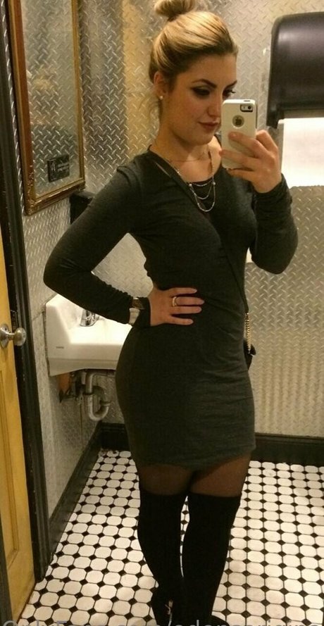 アナルファックオンリーファンズ ホットxxx 写真