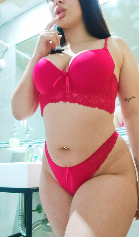 黒人女性のオンリーファンズ 素敵 写真