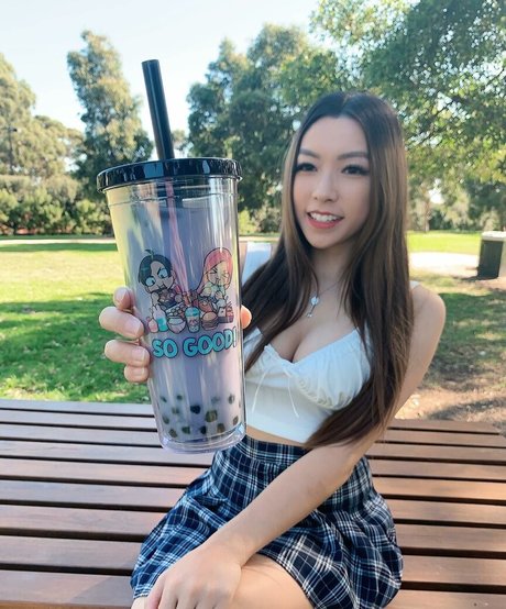 dalena cake ポルノスター 可愛い 画像