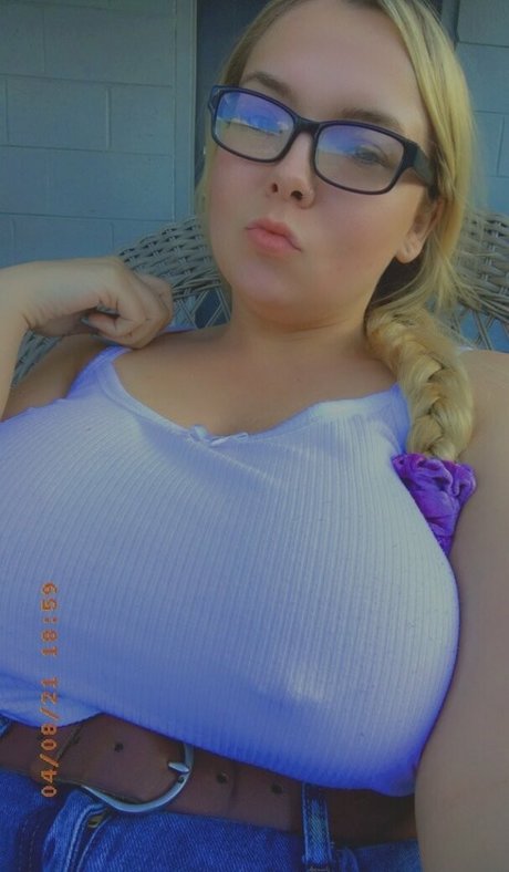 chloenyxxx420 最高のポルノスター アーカイブ