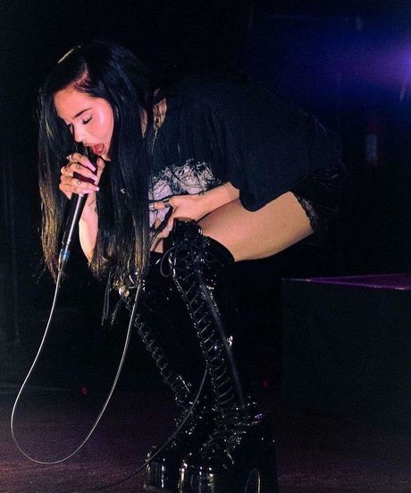 デカ尻ティーンオンリーファンズ xxx 写真