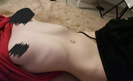 ティックトックスター オンリーファンズ アートポルノ アーカイブ