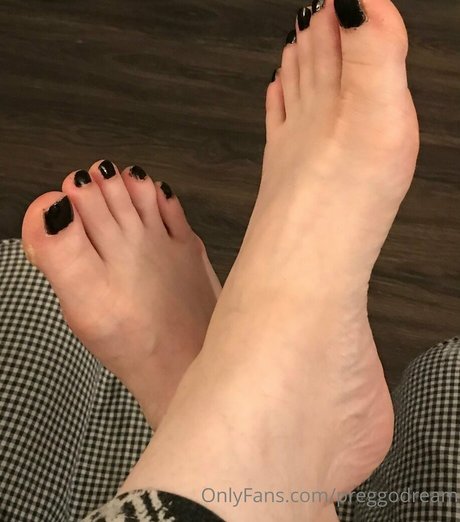 黒檀の熟女オンリーファンズ エロチック 写真