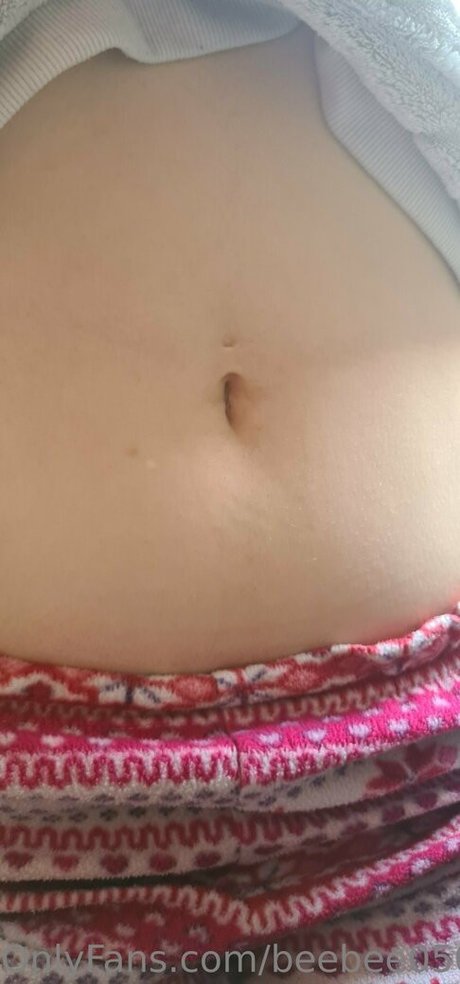 beebee0503 無料モデル 写真