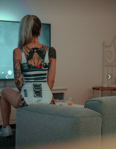 jasixgray ヌードのポルノスター 写真