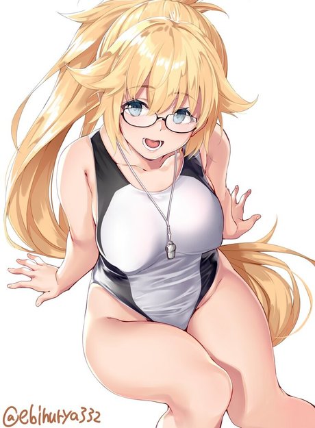 Nasuverse 裸のモデル 写真