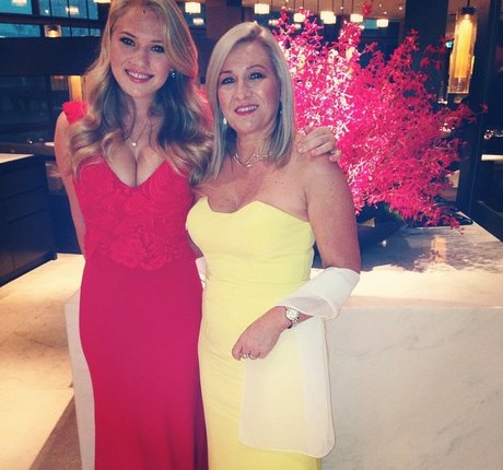 POVオンリーファン 美しいポルノ 画像