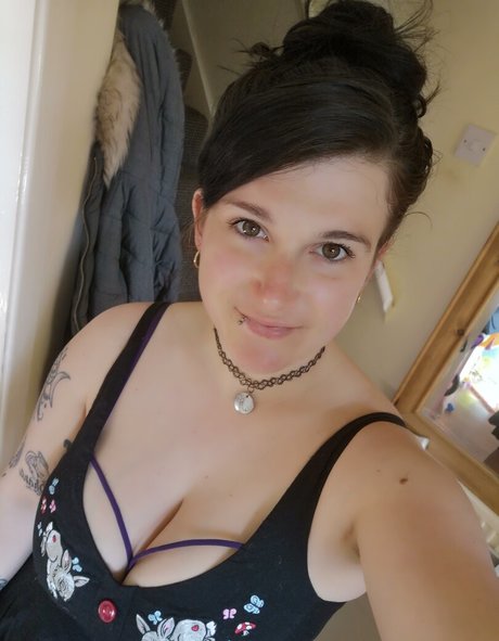 巨尻オンリーファン セクシーヌード ギャラリー