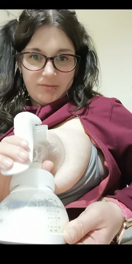 後背位オンリーファンズ アートヌード ギャラリー