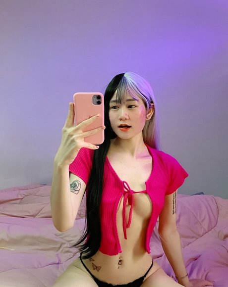 Accpeachyy ポルノスター 無料 画像