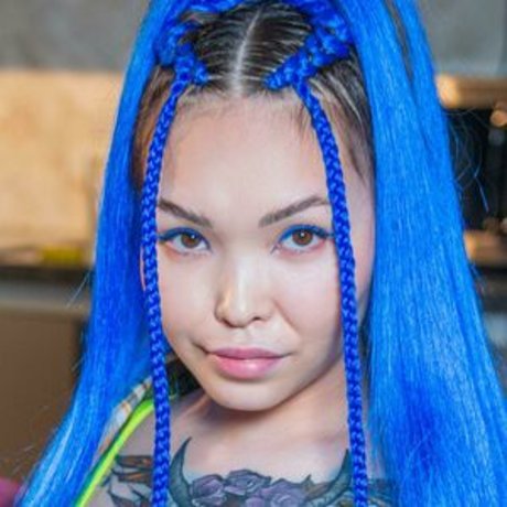 Zhanna Animeshka ポルノモデル 写真