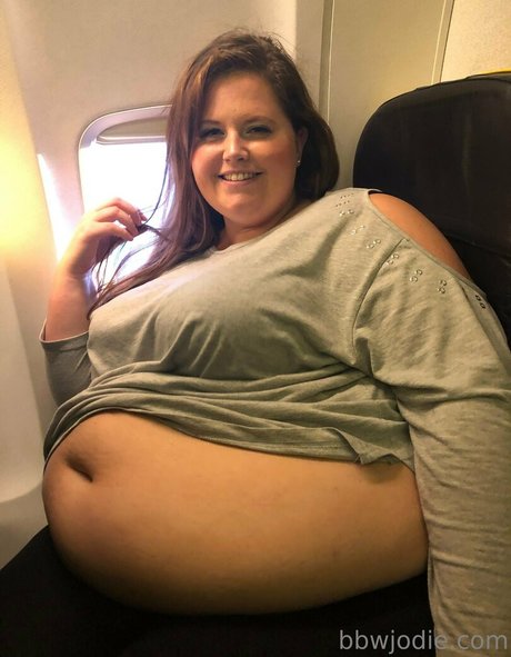 bbwjodie xxx女優 画像