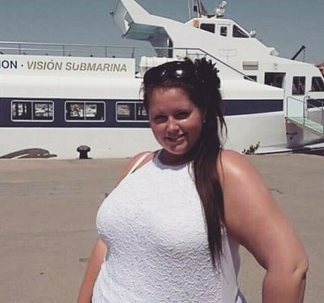 巨大なおっぱいオンリーファンズ 無料セクシー 画像