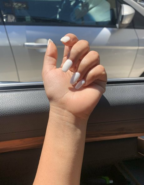 ヌード熟女オンリーファンズ セクシー 画像