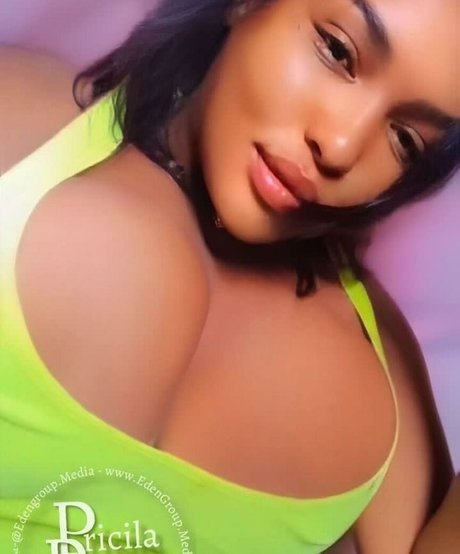 Pricila Pinap ポルノスター エロティック アーカイブ