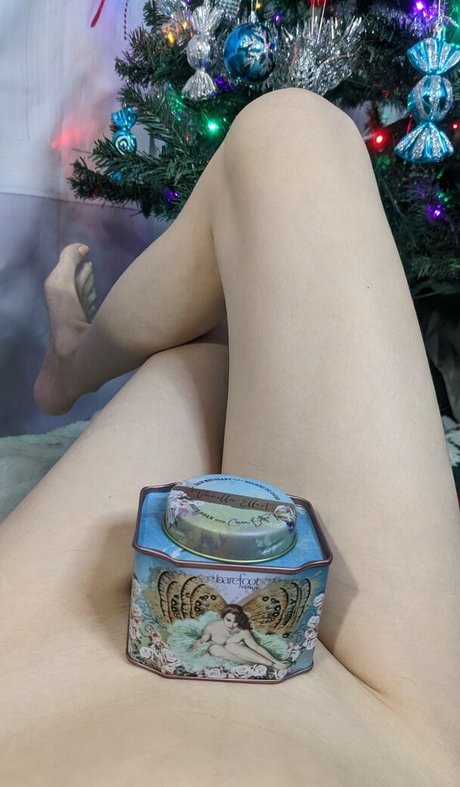 指マン 潮吹き オンリーファンズ アートヌード 画像