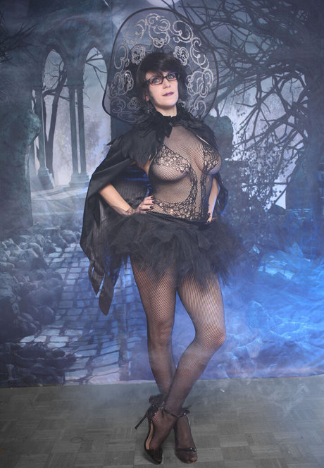 Little Finch エロティックなモデル 画像