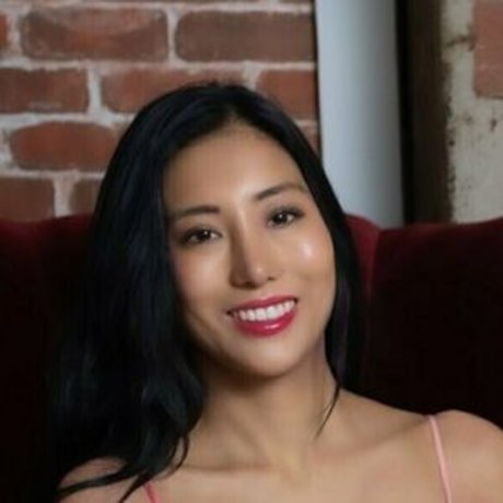 Akira Love セクシーなポルノスター 画像