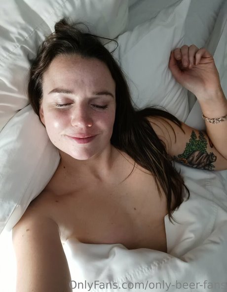 熟女の足オンリーファンズ 美しいxxx 写真