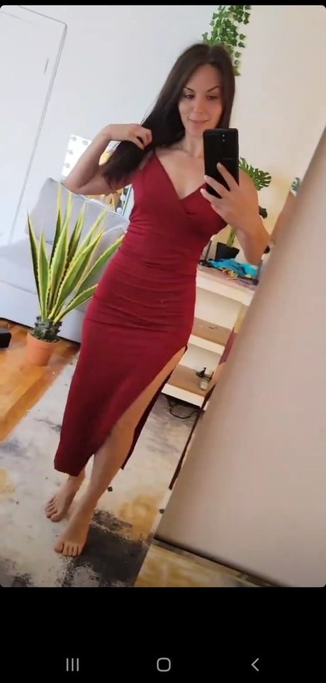 Ciny looney アダルトモデル 写真