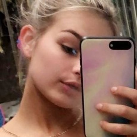 daddyslilhoe アダルトスター アーカイブ