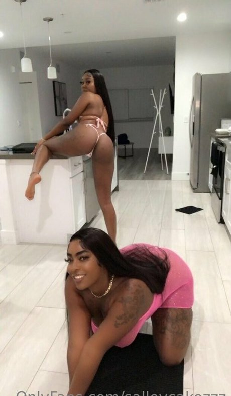 salleycakezzz 完璧なポルノスター 写真