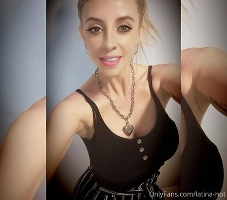 thedevilhot エロティックなポルノスター 写真