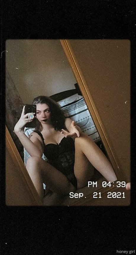 honey girl 美しいモデル 写真