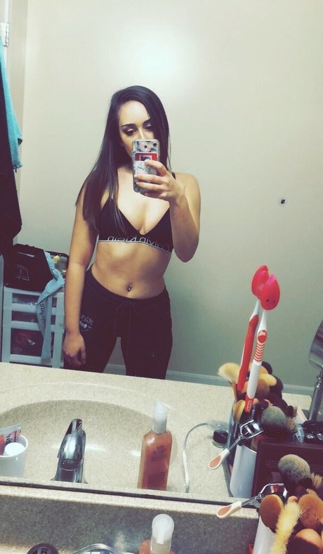 Leila Saltzman エロティックモデル ギャラリー