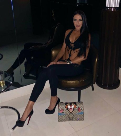 Courtney O Connell ホット女優 写真