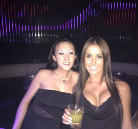 Courtney O Connell ヌード女優 写真