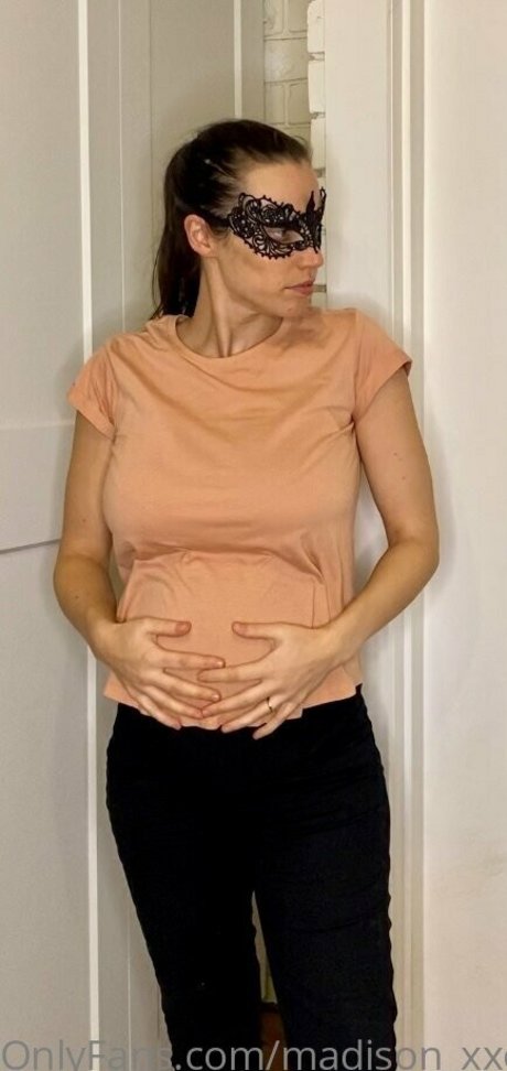 madison xxo アダルト女優 写真