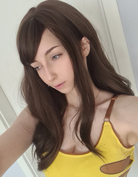 セクシーなティーンオンリーファン 無料ポルノ 写真