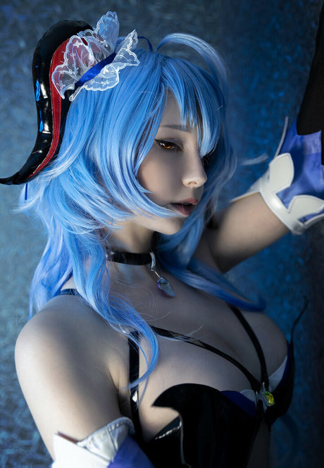 ぽっちゃりブロンドのオンリーファンズ 無料セックス 画像