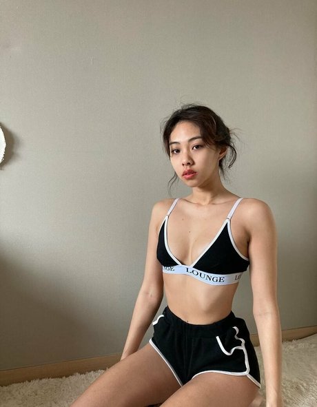 Ya Stacey トップモデル 画像