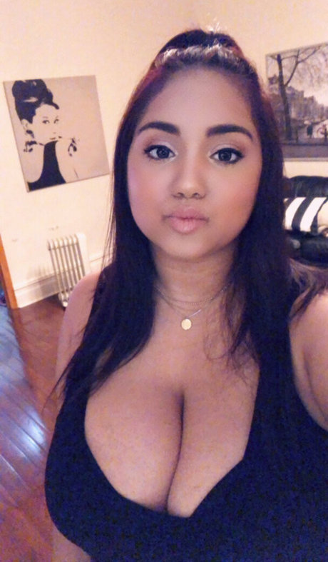 アナルを食べるオンリーファンズ ホット裸 写真