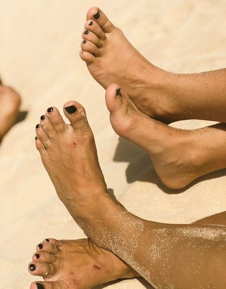 エボニートップオンリーファン えろ 画像