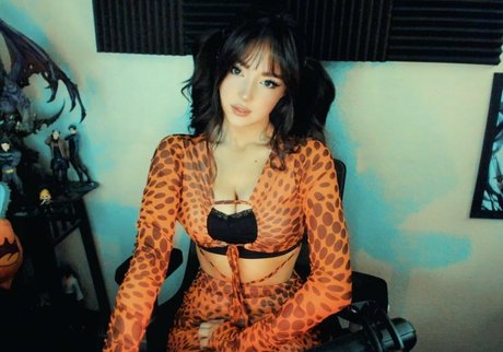 JenaUrf アダルトモデル ギャラリー