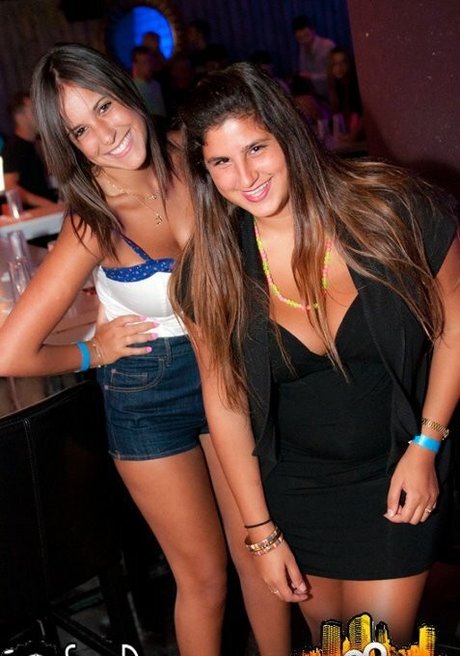 Coral Hagag アダルトスター ギャラリー