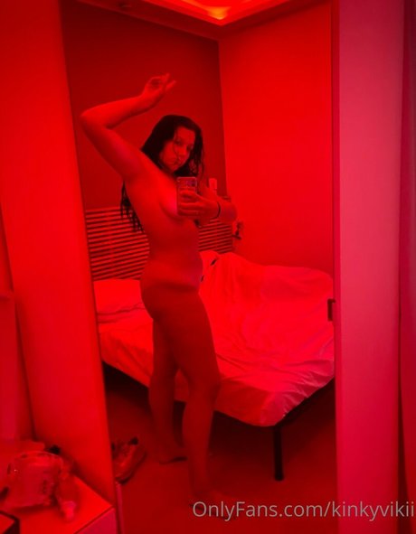 痴女妻オンリーファンズ HD 写真