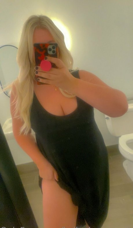 kaileykumsagain ポルノ女優 写真