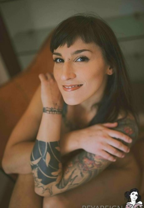 ぽっちゃりブルネットオンリーファンズ 無料セクシー 画像