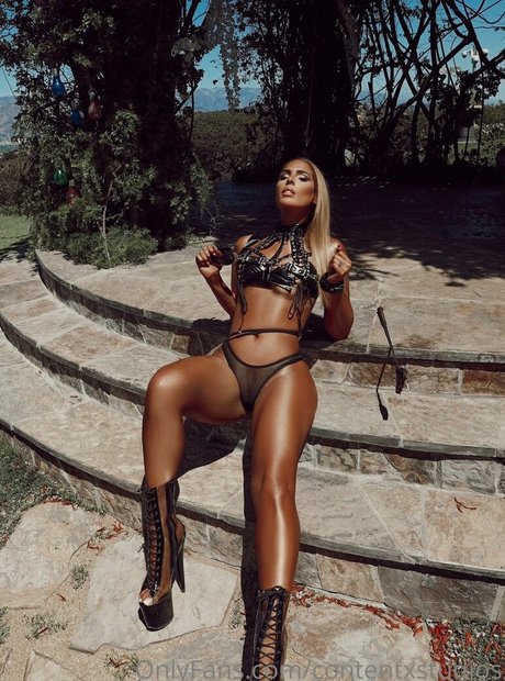 contentxstudios 独占モデル 写真